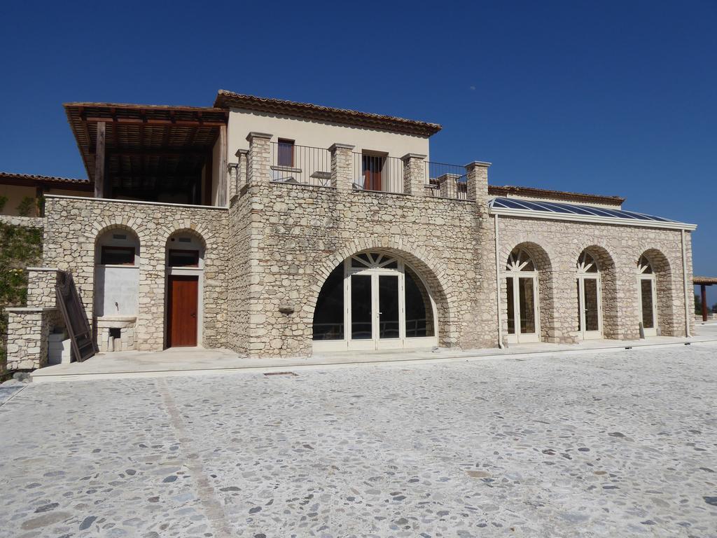 Casale Della Rocca Villa เจราเช ภายนอก รูปภาพ