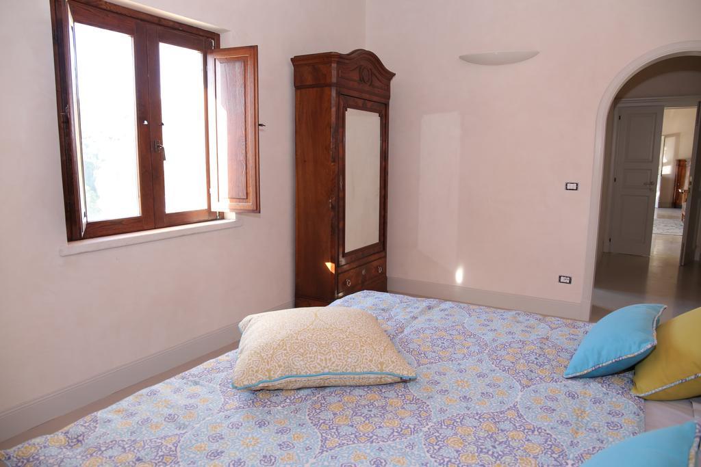Casale Della Rocca Villa เจราเช ภายนอก รูปภาพ