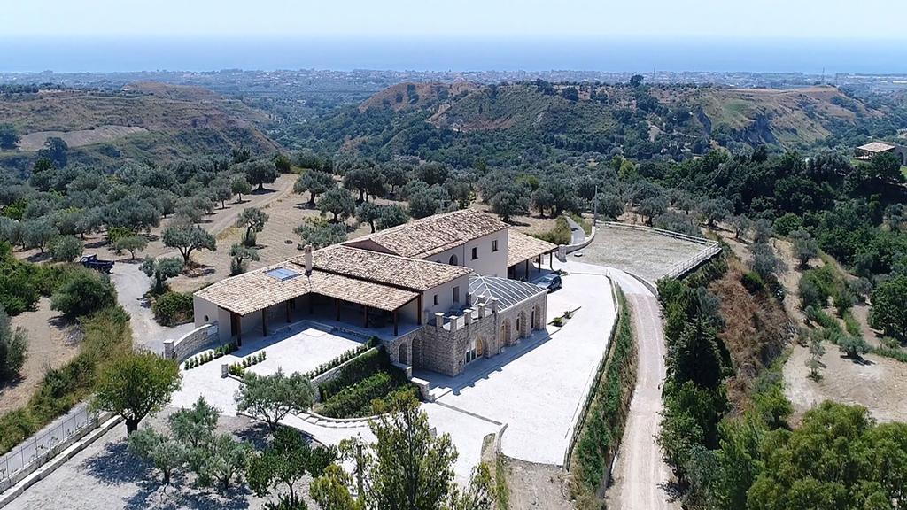 Casale Della Rocca Villa เจราเช ภายนอก รูปภาพ