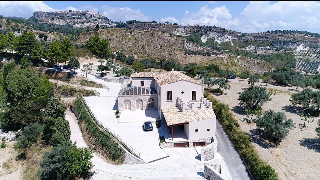 Casale Della Rocca Villa เจราเช ภายนอก รูปภาพ