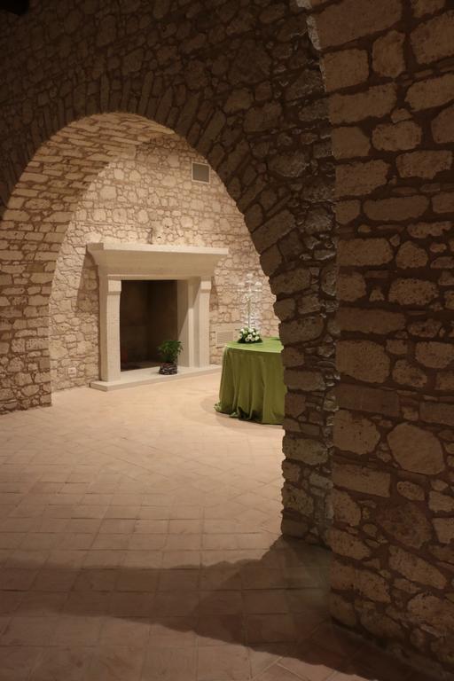 Casale Della Rocca Villa เจราเช ภายนอก รูปภาพ
